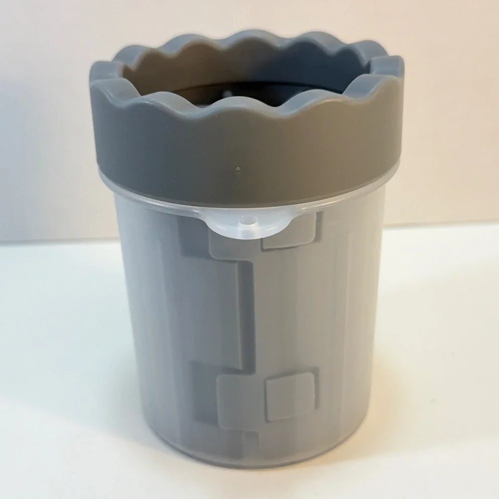 PawCleaner Portable Dog Paw Washer Silicone Bristle Muddy Foot Cleaner Grey‎